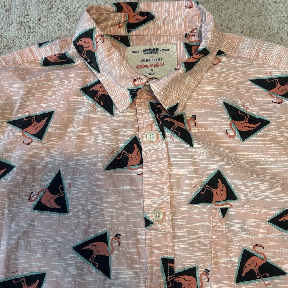 Urban Pipeline Flamingo Button-Up Shirt XL Awesomely Soft Short Sleeve - Cotton